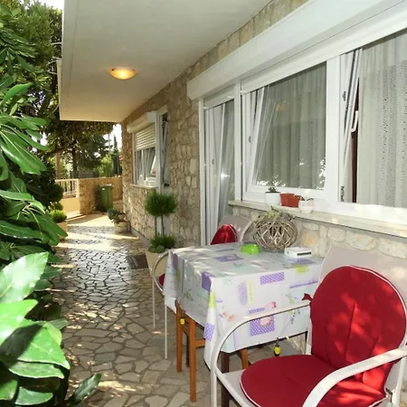 Apartment Ivo *